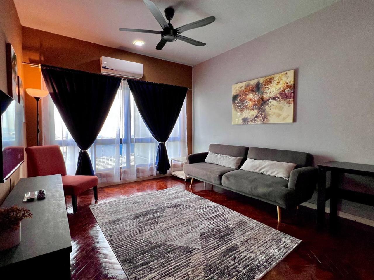 Emira Residence Seksyen 13 Shah Alam By Alpha Lavista Екстер'єр фото